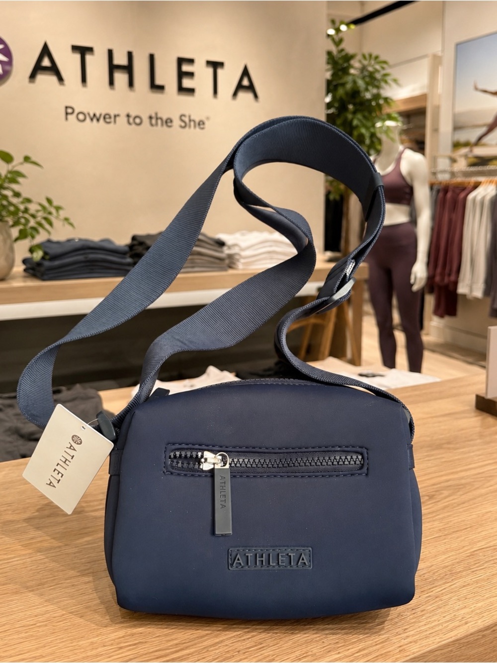 💙Athleta DIEM Navy Blue Crossbody Bag